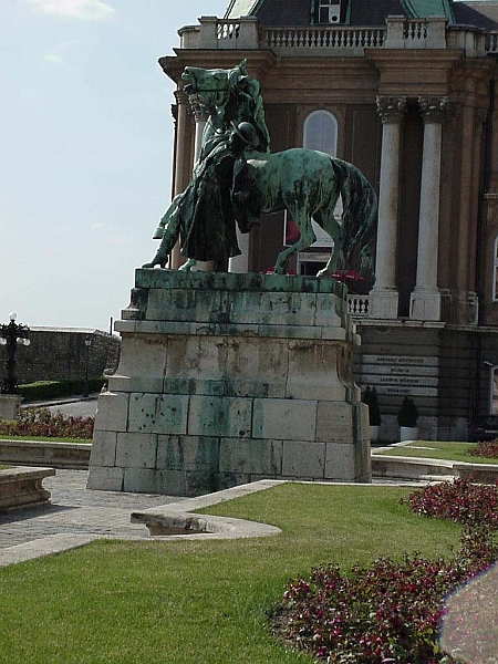 Budapest Castle 3.jpg